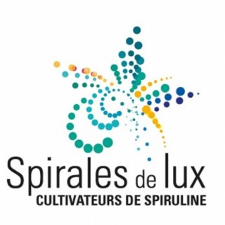 Spirales de lux cultivateurs de spiruline